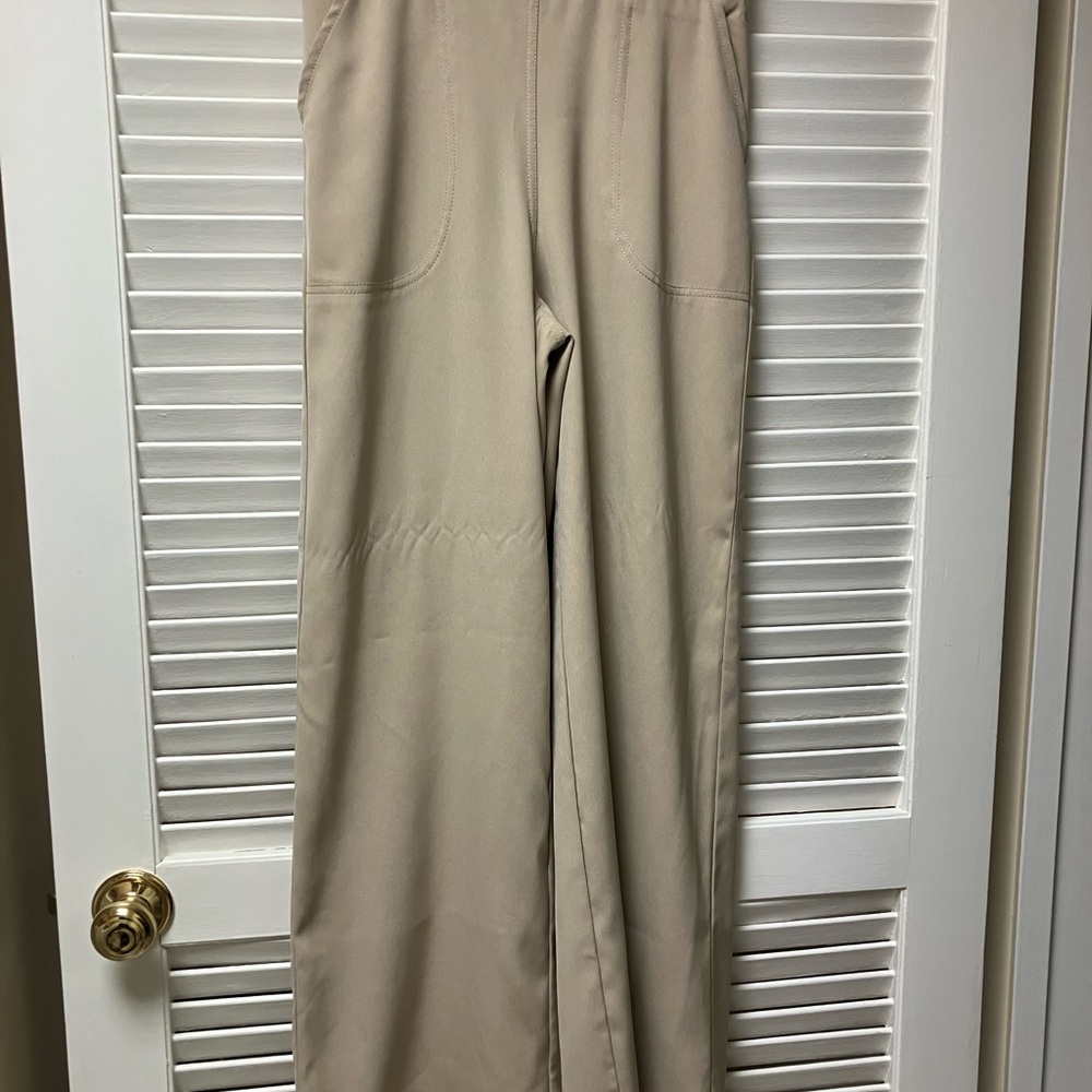 NWOT Max Studio Tan Wide Leg Women's Pants